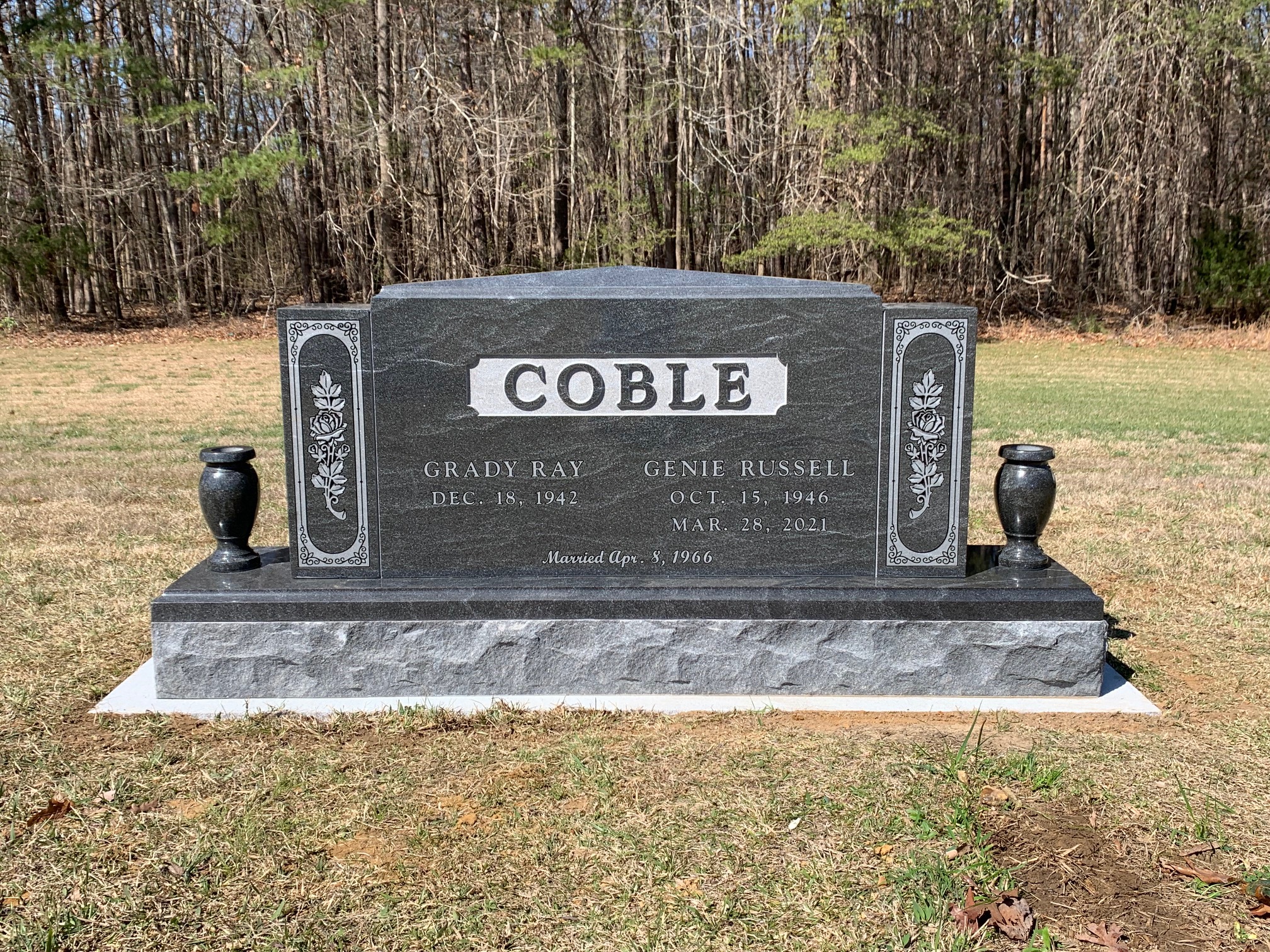 Granite Color: American Black - Coble monument